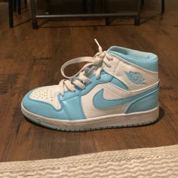 Size 7 Shoes 