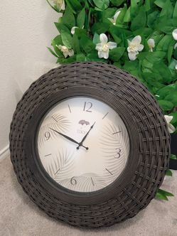 Tiken Large Rustic Wall Clock (Charcoal Grey)