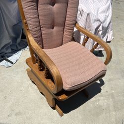 Rocking Chair 