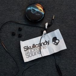 Skullcandy 50/50 Earbuds (White, Black)