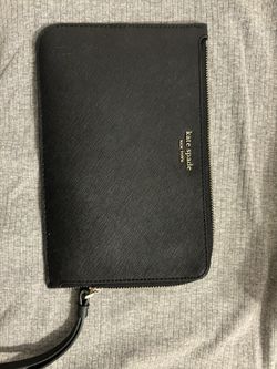 Black Kate Spade Wristlet