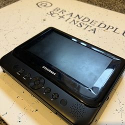 Sylvania SDVD8706 7" LCD Screen Portable / Car DVD Media Player