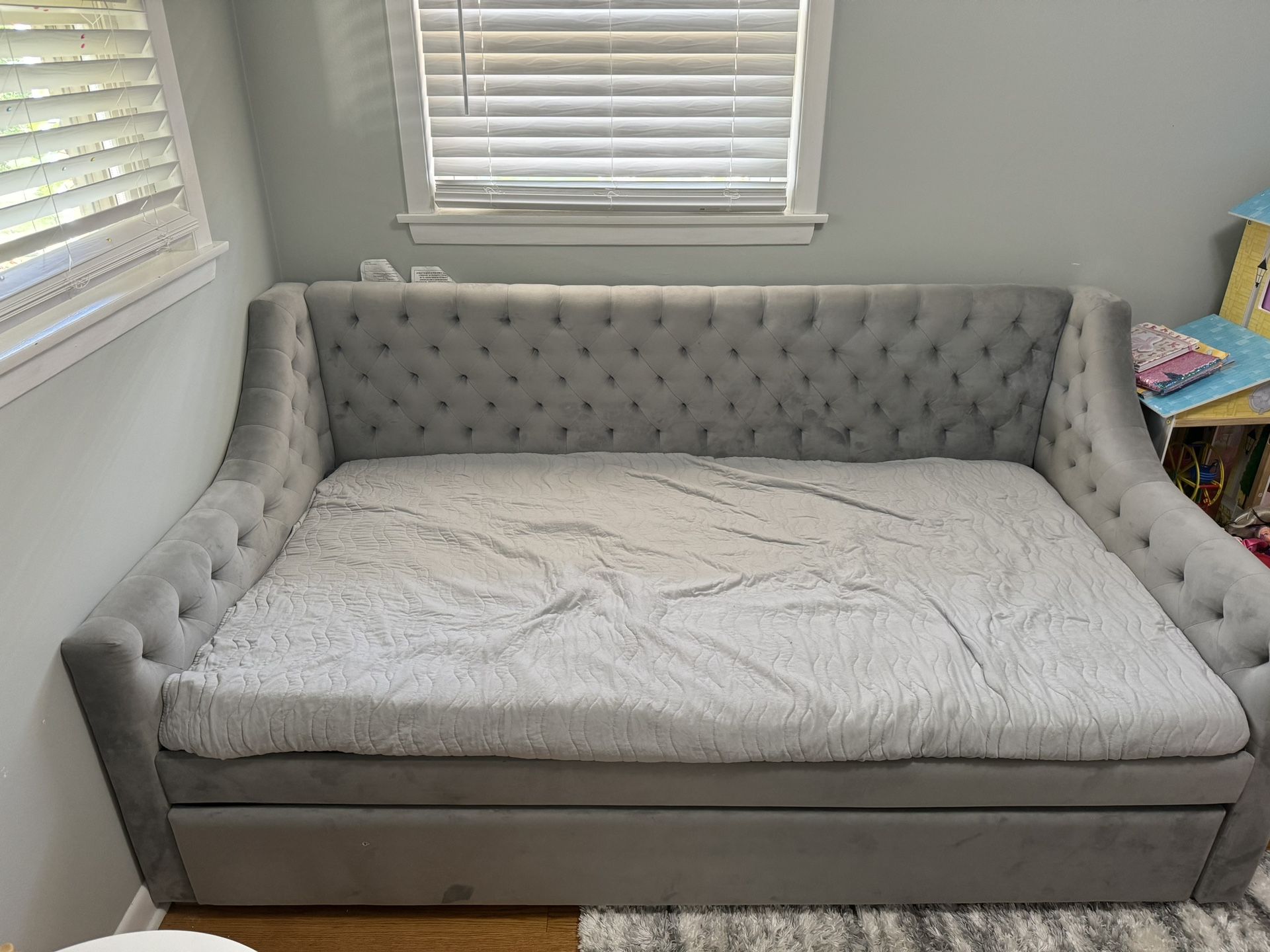 Day Bed For Sale $250 OBO