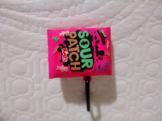 Airpods Case No Earplugs