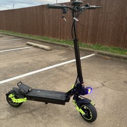 Folding Electric Scooters 🛴🔥 Brand New 48v 18 Ah 28Mph 