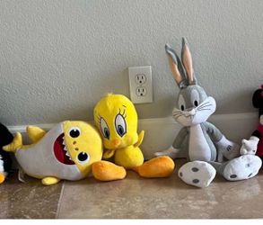 Mixed Lot of Character Stuffed Plush Toys/3 total