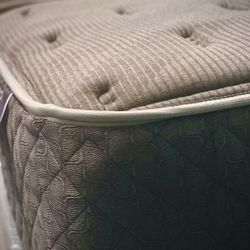 New Mattresses in Plastic – Must See! 🛌✨