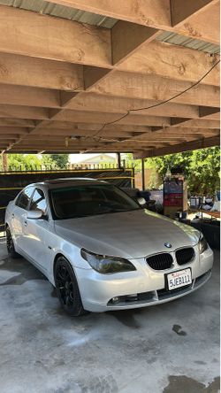 2004 BMW 530i