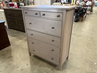 IKEA Hemnes 6 Drawer Chest with Blackened Pulls in Light Brown Wash