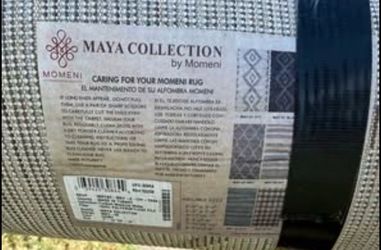 Momeni May-6 Ivory Rug