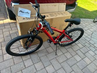 Pacific Cavern Bike Like New!!