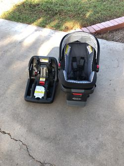 Graco car seat and double base set