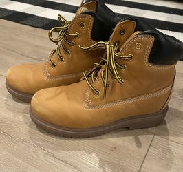 Boys Waterproof Boots Size 2.5