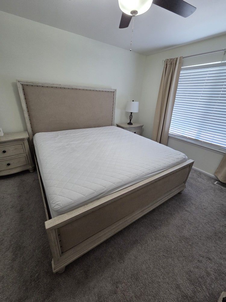 KING SIZE BED FRAME