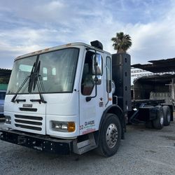 Roll Off Truck