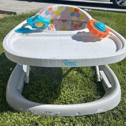 Baby Walker – Protected and Fun Mobility for Little Ones admit blood