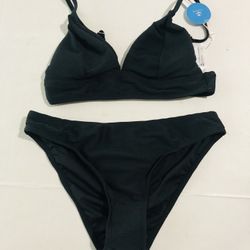 New Cupshe Ribbed Bikini Set  Size S Retails $49 CC 7 available listing is for 1 