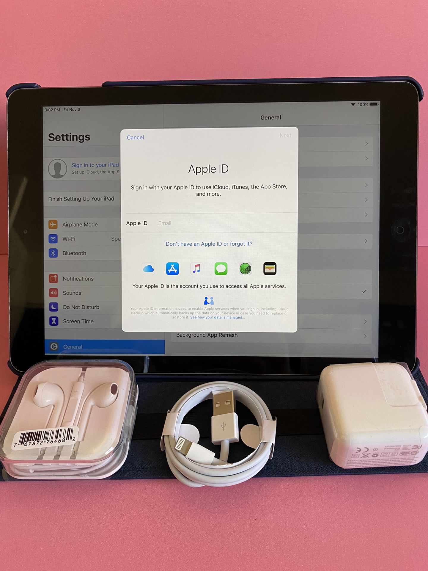 Apple IPad Air (9.7” Retina Display/ IOS 12 / Newer Than Ipad 4th