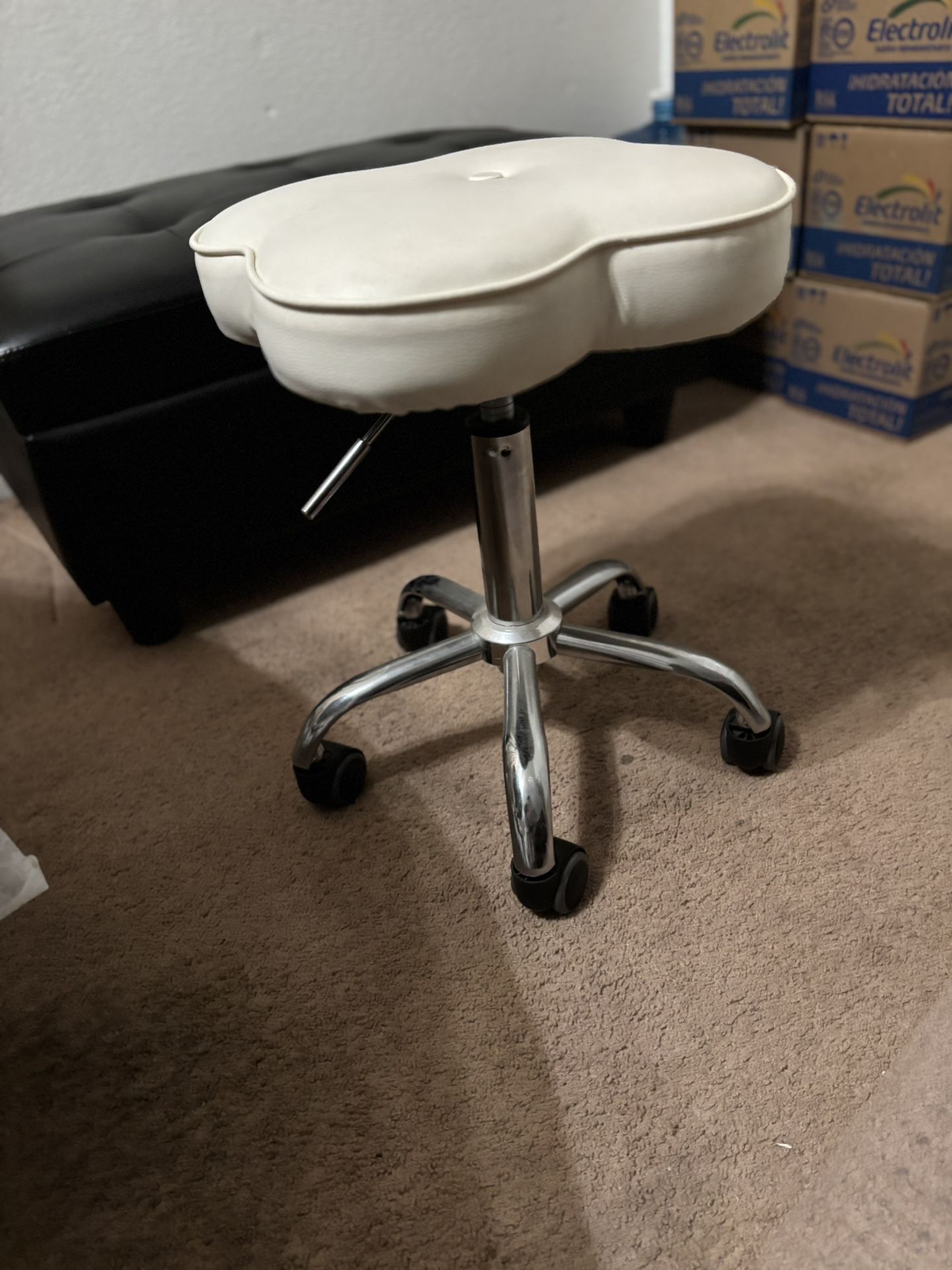 Small Desk Seat
