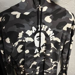 Size Medium Bape Hoodie 120