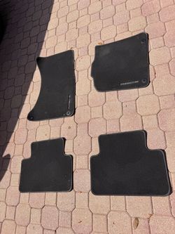 Porsche Macan S Floor Mats