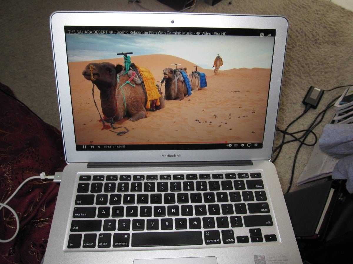 2013 Apple Macbook Air 13 laptop i7 @ 1.7Ghz 8GB 256GB Flash