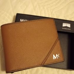 Michael Kors Men's Bifold Wallet With Metallic Logo 