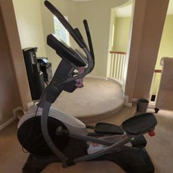 Freemotion 530 Elliptical Machine 