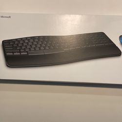 Microsoft Sculpt Comfort Desktop Keyboard 