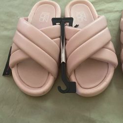 No Boundaries Women Crisscross Slide Sandals