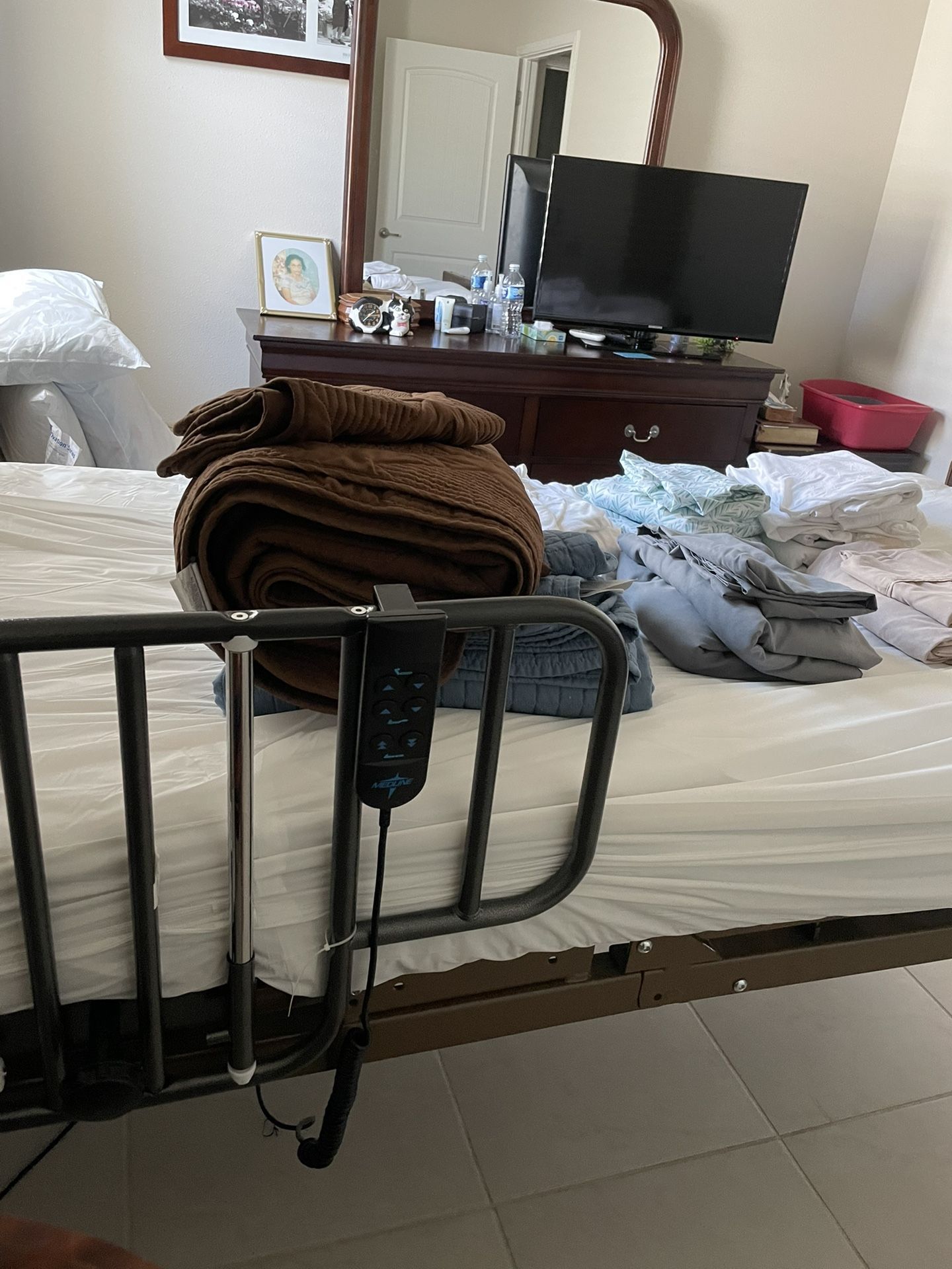 Electric Metal Hospital Bed