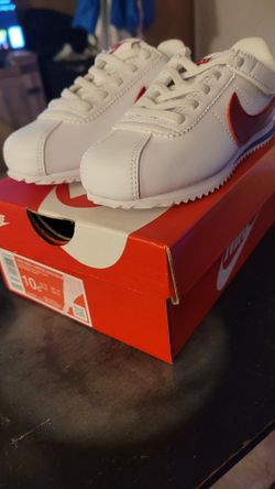 Nike. Cortez Size 10c Brand New In Box Great Gift..