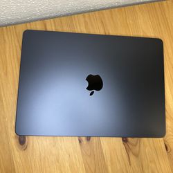 Apple MacBook Air M2 A2681 FOR PARTS LOCKED IClou