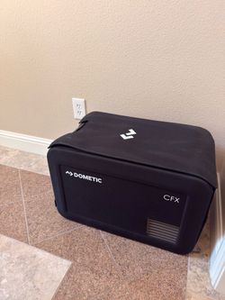 Dometic CFX5 35 with cover