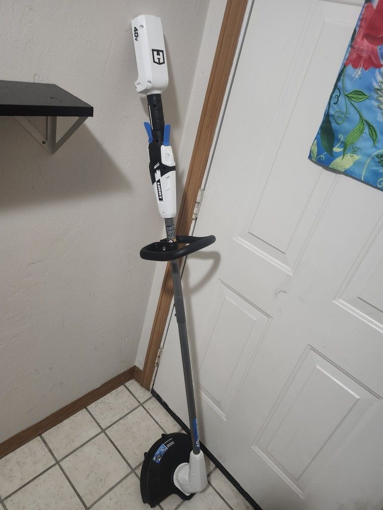 Hart 40 volt weed eate string trimmer TOOL ONLY like new with string