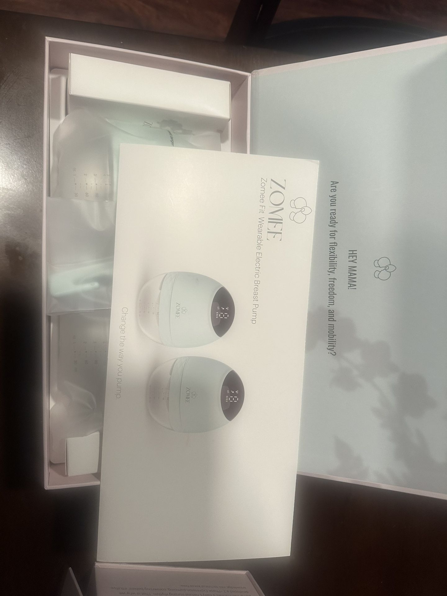 Zomee Fit Breast Pump