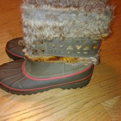 Women's Khombu Boots With Faux Fur Size 8