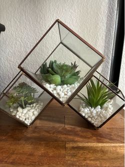 Glass cubed tabletop decor.