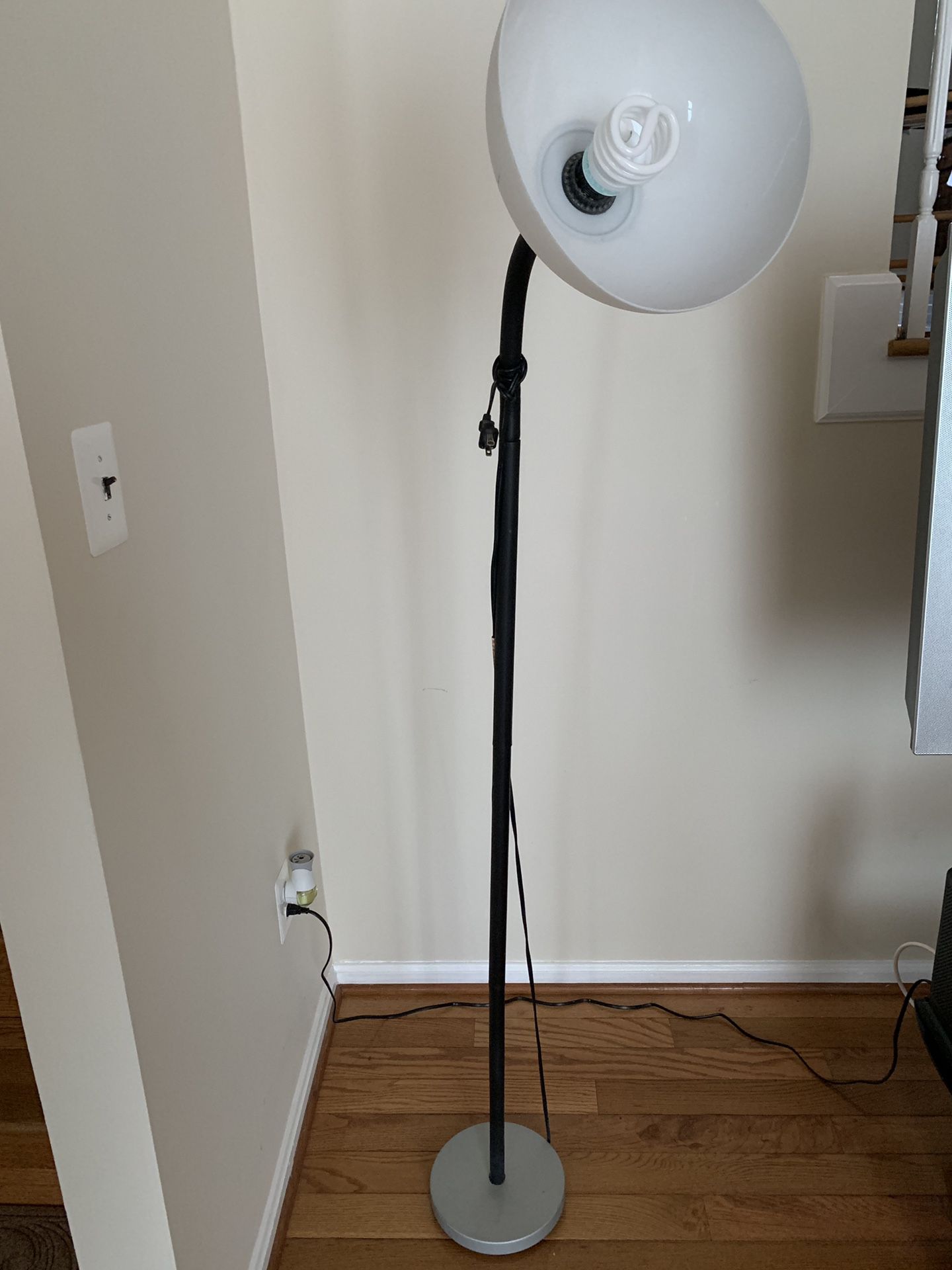 Floor Lamp in good condition.