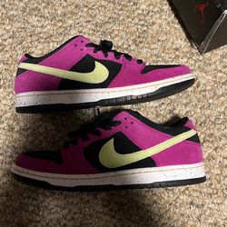 Nike Dunk “Red Plum” Size 10