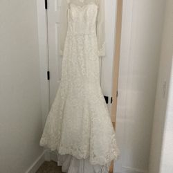 Monique Lhuillier Bliss Ivory Trumpet Gown Size 6