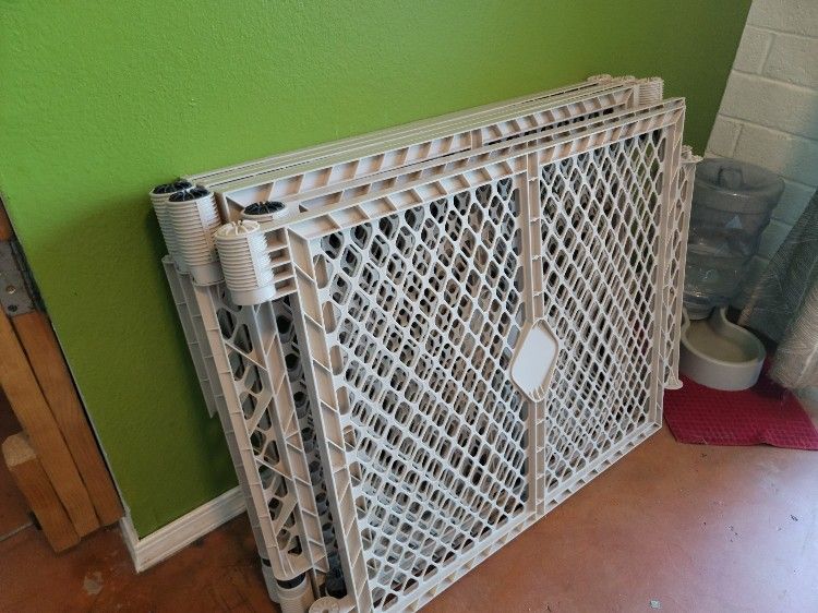 16 Foot, 2 Foot Tall Baby Gate, Play Pen