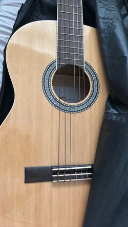 Classical Acoustic Guitar Natural Finish