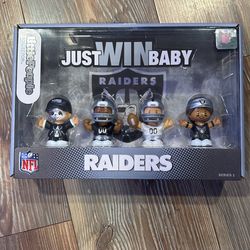 Raiders - Little People Collectors Set