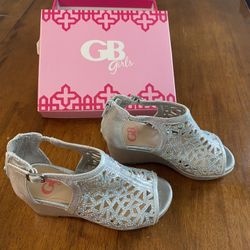 Girls Wedge Sandals Size 12 And Size 10