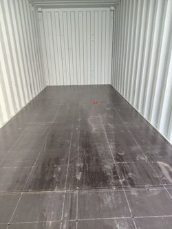 Moving? Need Storage? Shipping Containers are the solution! 🤩 Message for a FREE quote!