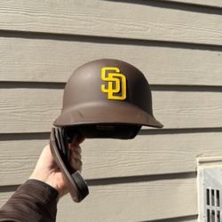 San Diego Padres Left-Handed Batting Helmet 7 5/8