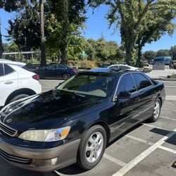 2000 Lexus ES 300