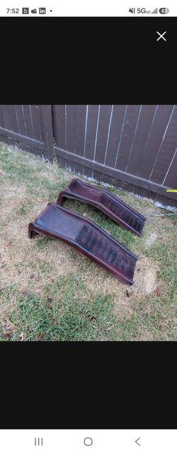 Automotive maintenance car ramps (2-piece set)