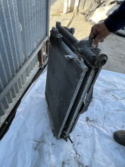 2010 Dodge Charger Complete Radiator